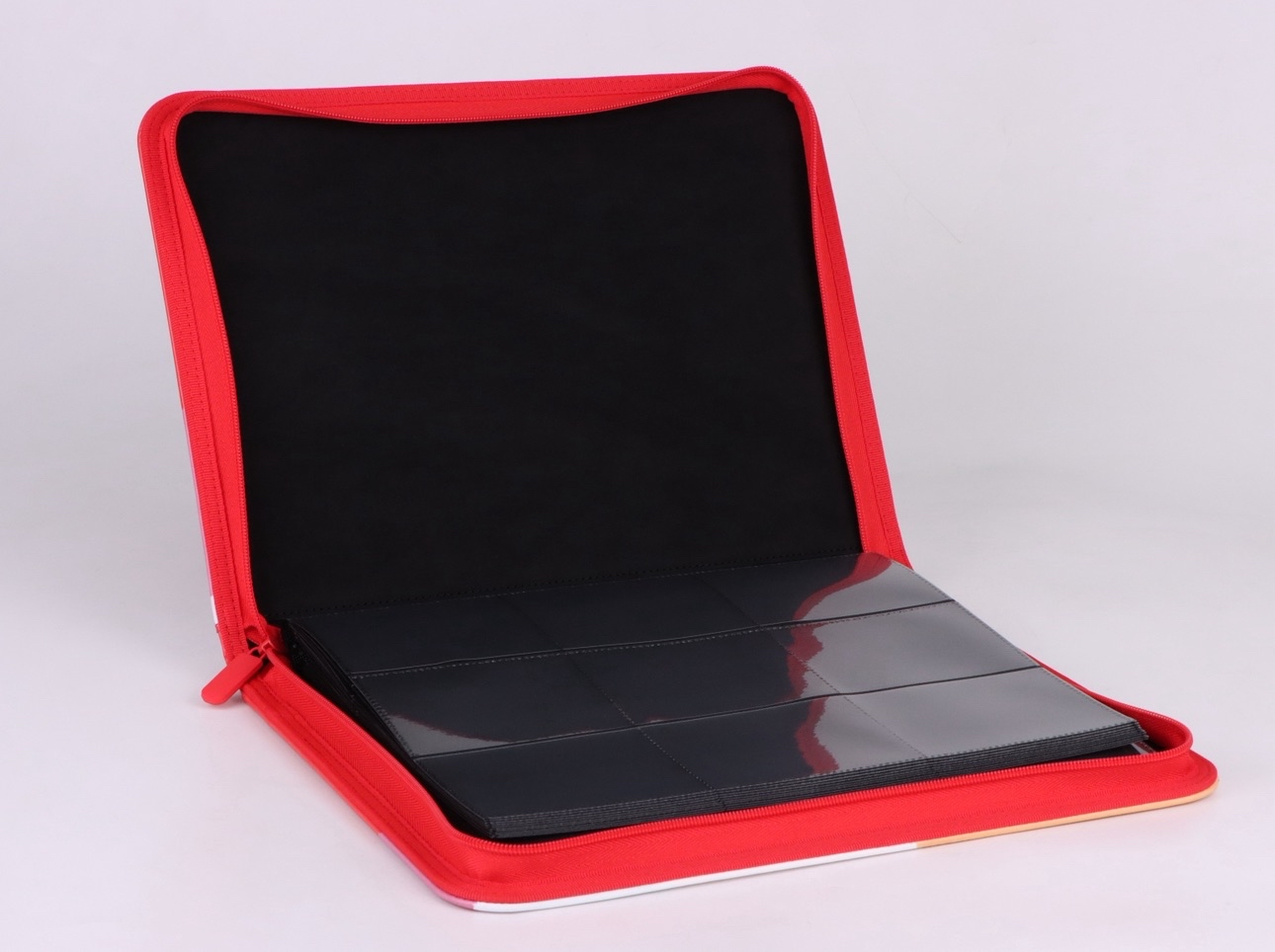 Oda Signed 9PKT SLEEVED Binder